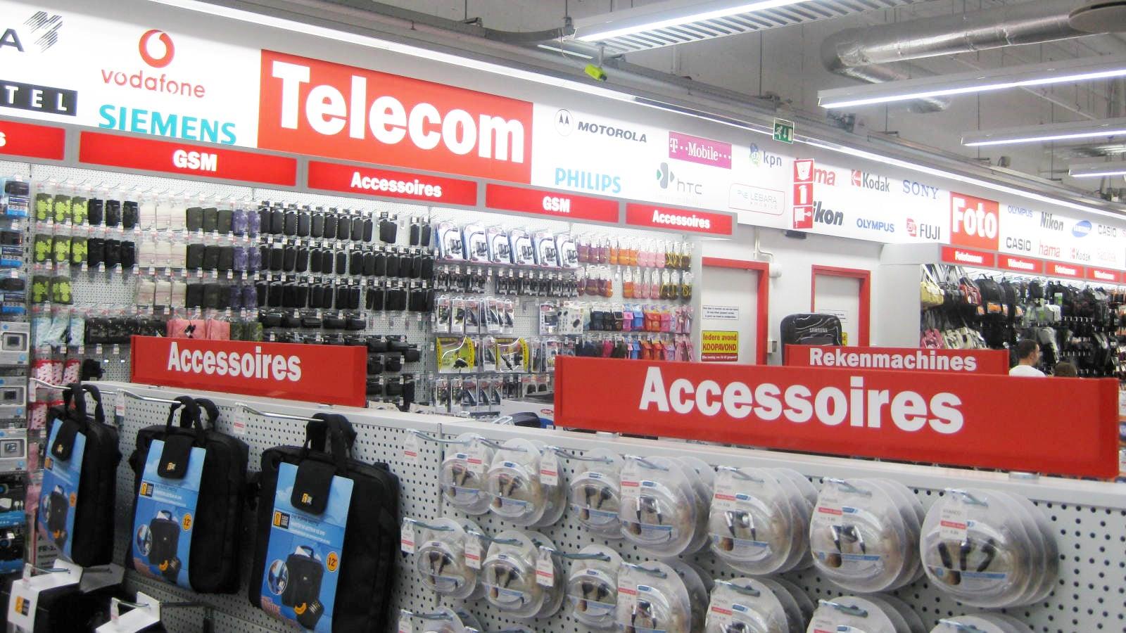 Large selection of electrical goods and accessories in Media Markt shop